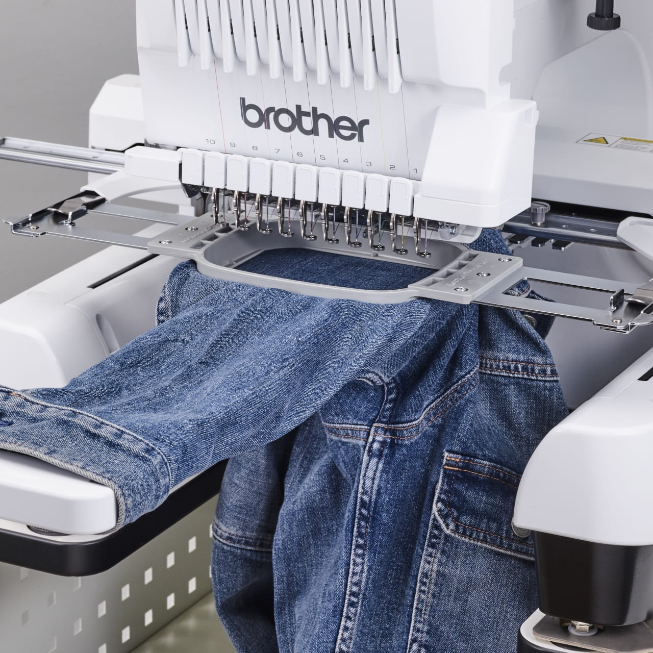 PR1060W Commercial Embroidery Machine – tubular